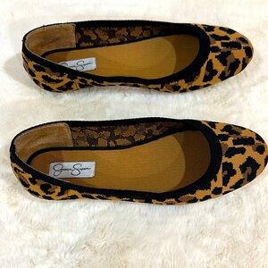 Jessica Simpson leopard print flats
